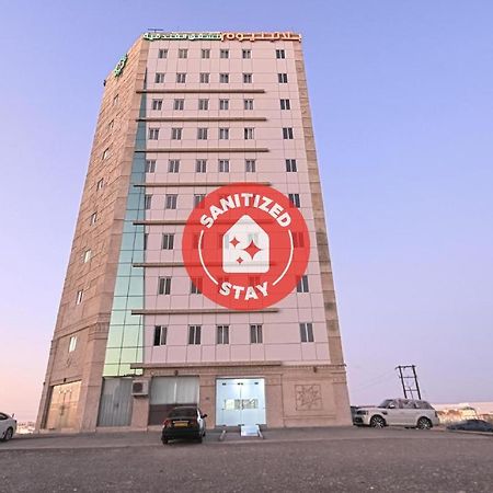 Oyo116铂金公寓酒店 锡卜 外观 照片