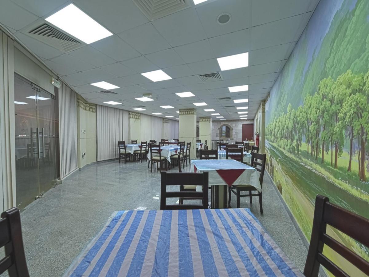 Oyo116铂金公寓酒店 锡卜 外观 照片
