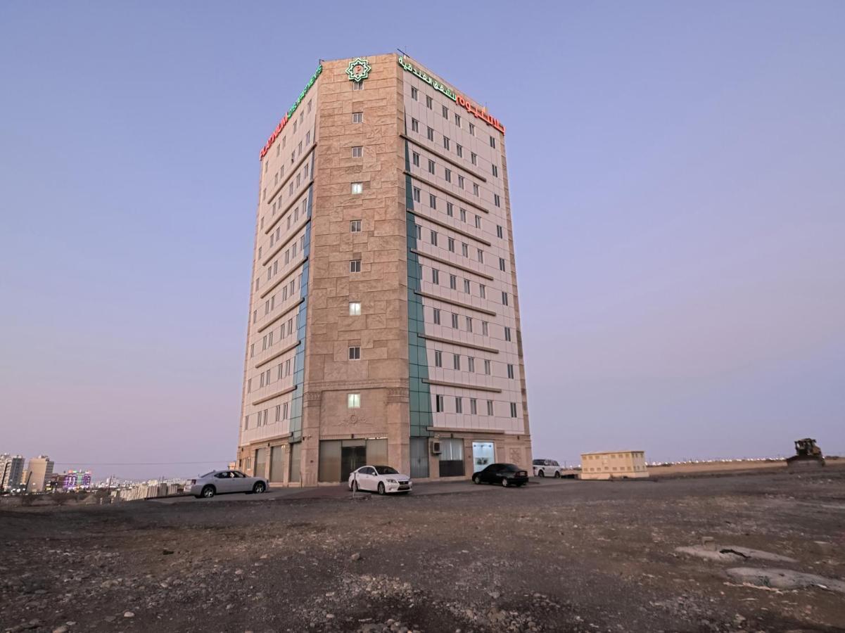 Oyo116铂金公寓酒店 锡卜 外观 照片